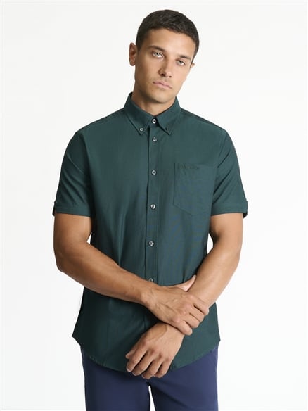 Short Sleeve Oxford Shirt in Dark Green