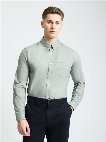 Long Sleeve Oxford Shirt in Khaki