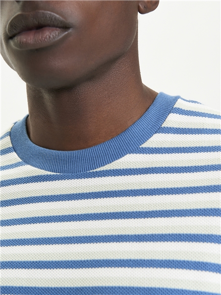 Honeycomb Stripe Tee in Airforce