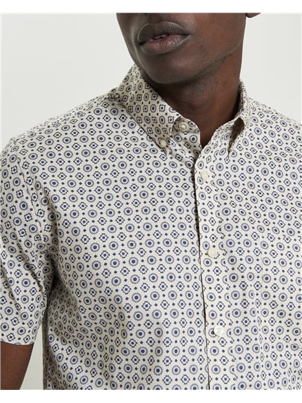 Short Sleeve Block Geo Print Shirt in Fog