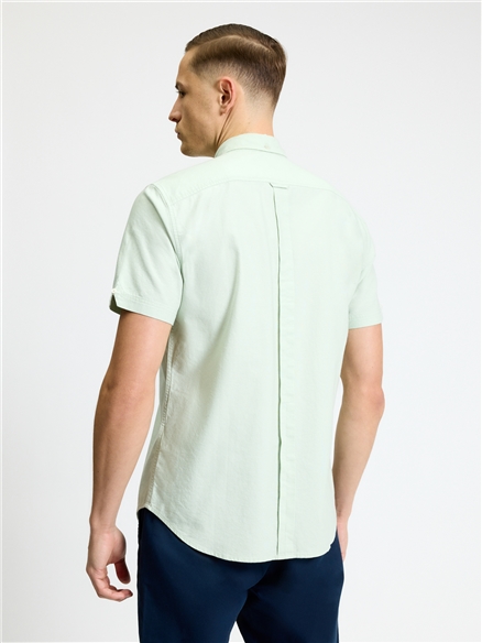 Short Sleeve Signature Oxford Shirt in Pistachio