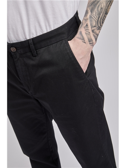 Signature Slim Stretch Chino