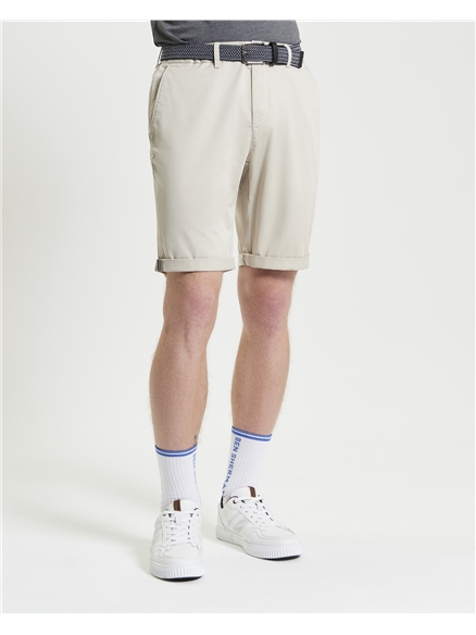 Signature Chino Short