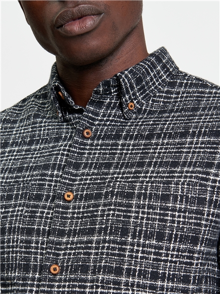 Twisted Yarn Shirt Shirt in Black
