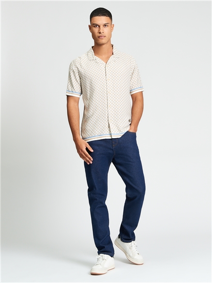 Short Sleeve Geo Border Print Shirt in Sand