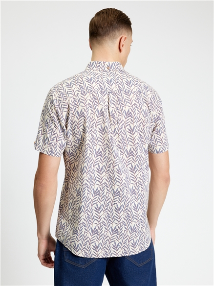 Short Sleeve Leaf Print Shirt in Oyster White