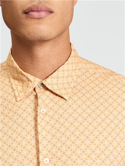 Short Sleeve Linear Geo Print Shirt in New Gold
