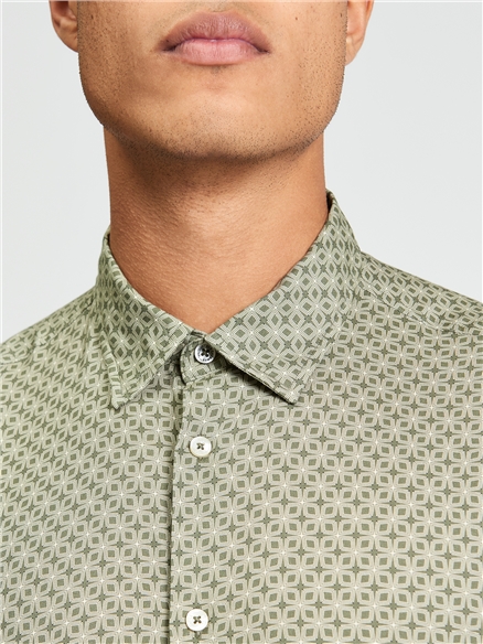 Short Sleeve Linear Geo Print Shirt in Loden