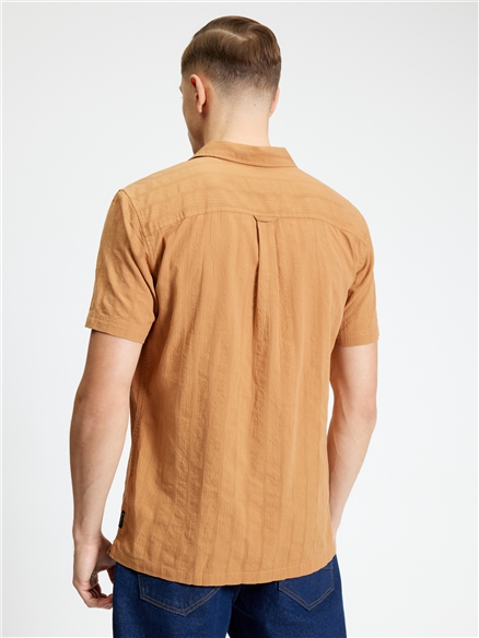 Short Sleeve Seersucker Texture Shirt in Fawn