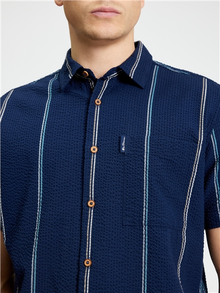 Short Sleeve Seersucker Check Shirt in Dark Navy