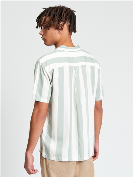Short Sleeve Viscose Stripe Shirt in Litchen Green