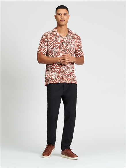 Short Sleeve Dancer Geo Print Shirt in Cinnamon