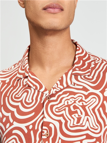 Short Sleeve Dancer Geo Print Shirt in Cinnamon