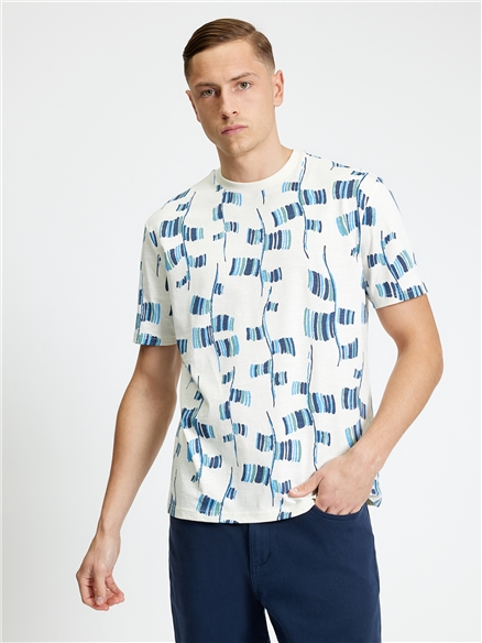 Short Sleeve Flag Printed Tshirt in Snow White