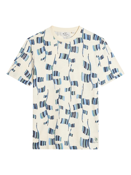 Short Sleeve Flag Printed Tshirt in Snow White