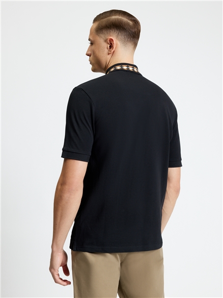 Collar Interest Polo in Black
