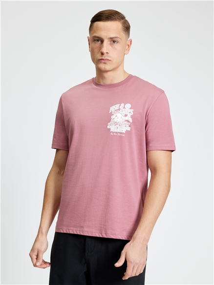 Short Sleeve Fish And Chips Tshirt in Raspberry