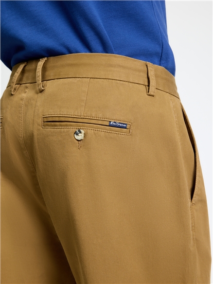 Signature Slim Stretch Chino in Camel