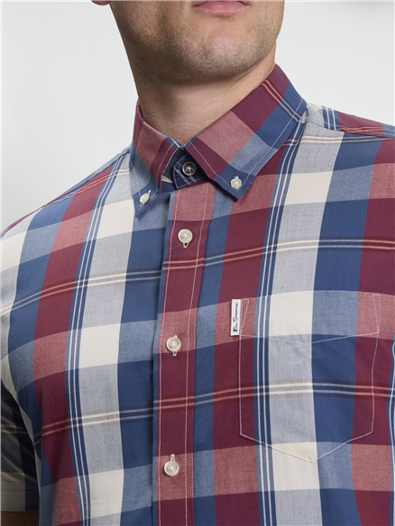Short Sleeve Gingham Overcheck Shirt in Dark Red