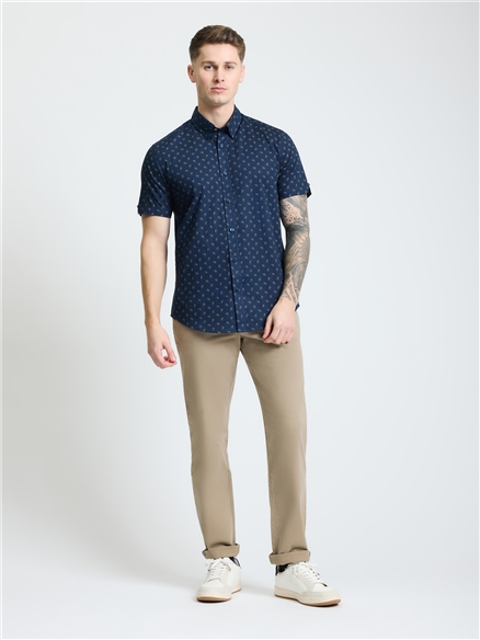 Short Sleeve Stipple Geo Print Shirt in Dark Navy