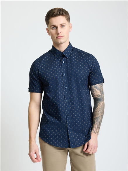 Short Sleeve Stipple Geo Print Shirt in Dark Navy