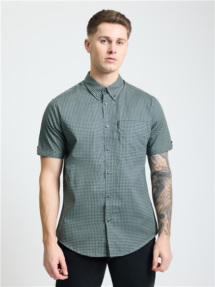Short Sleeve Geo Print Shirt in Pale Khaki