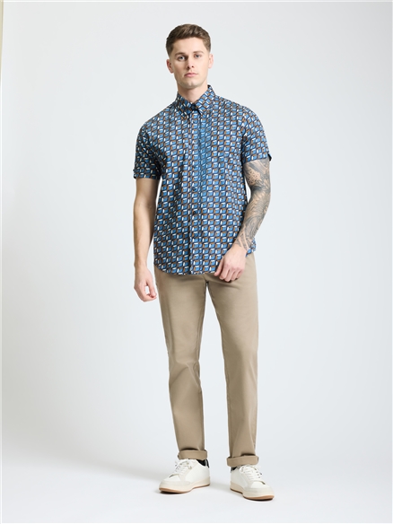 Short Sleeve Retro Geo Print Shirt in Royal