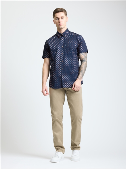 Short Sleeve Split Geo Print Shirt in Dark Navy