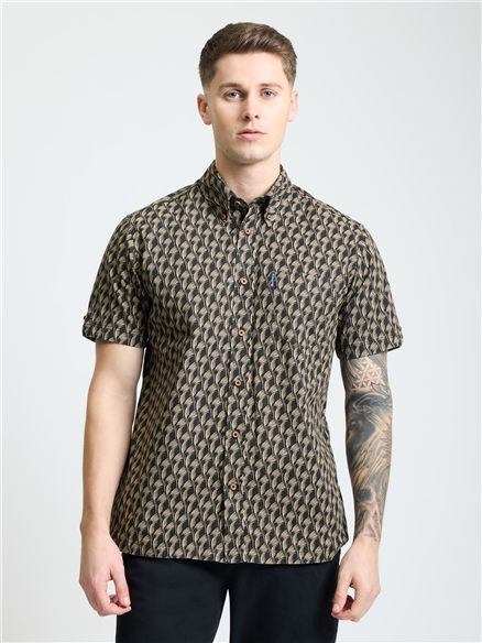 Short Sleeve Block Leaf Print Shirt in Black