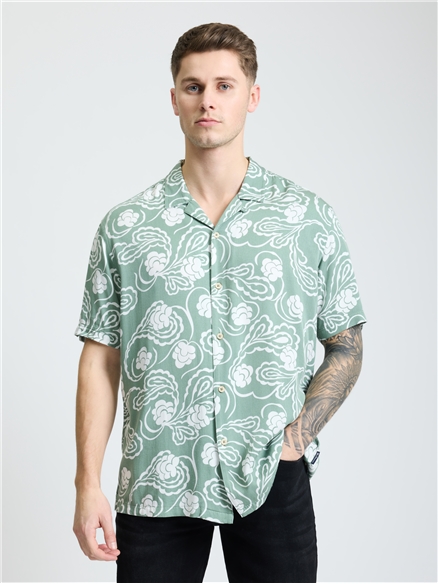 Short Sleeve Paisley Swirl Print Shirt in Pale Khaki