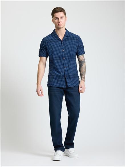 Short Sleeve Seersucker Gingham Shirt in Dark Navy