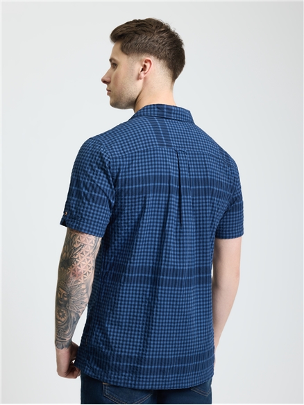 Short Sleeve Seersucker Gingham Shirt in Dark Navy