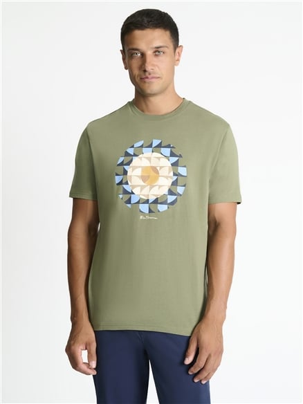 Geo Target Tee in Litchen Green