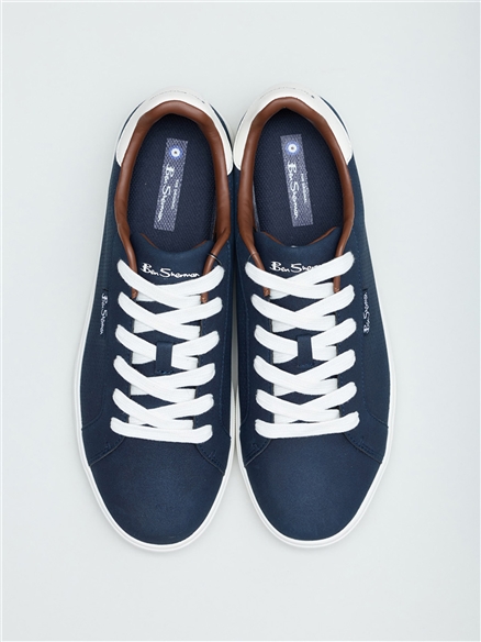 Chase Trainer in Navy