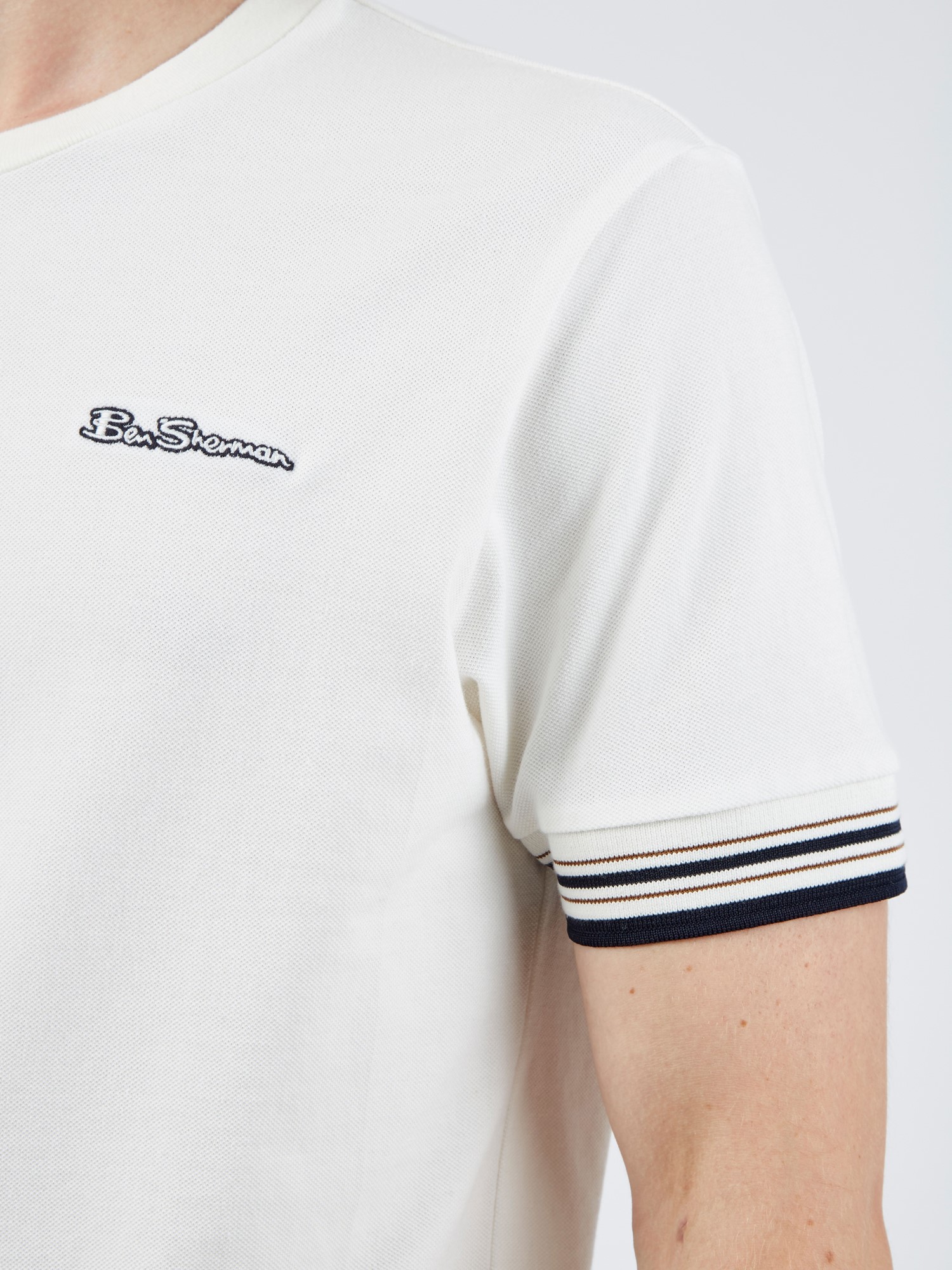 Brioni Pique Ringer S/S Tee 国内代理店表記有 L Brioni Pique Ringer S/S Tee 国内代理店表記有 L 【公式通販】