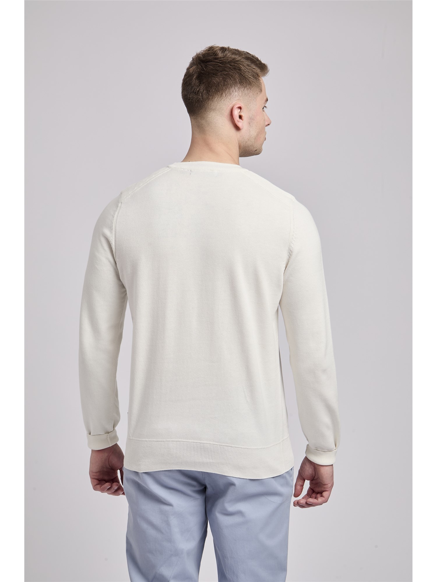 Crew Neck Jumper with Shoulder Stitch