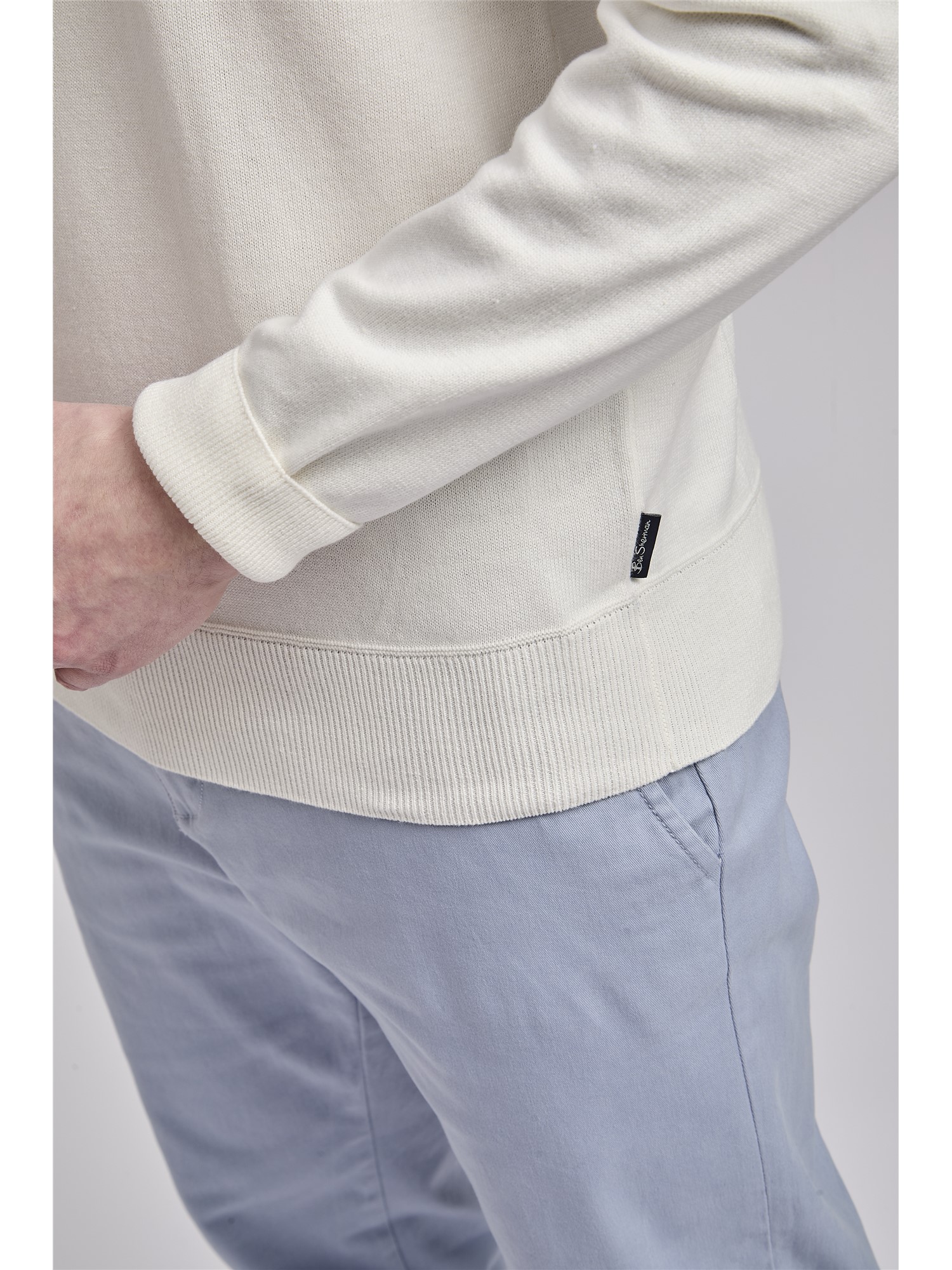 Crew Neck Jumper with Shoulder Stitch