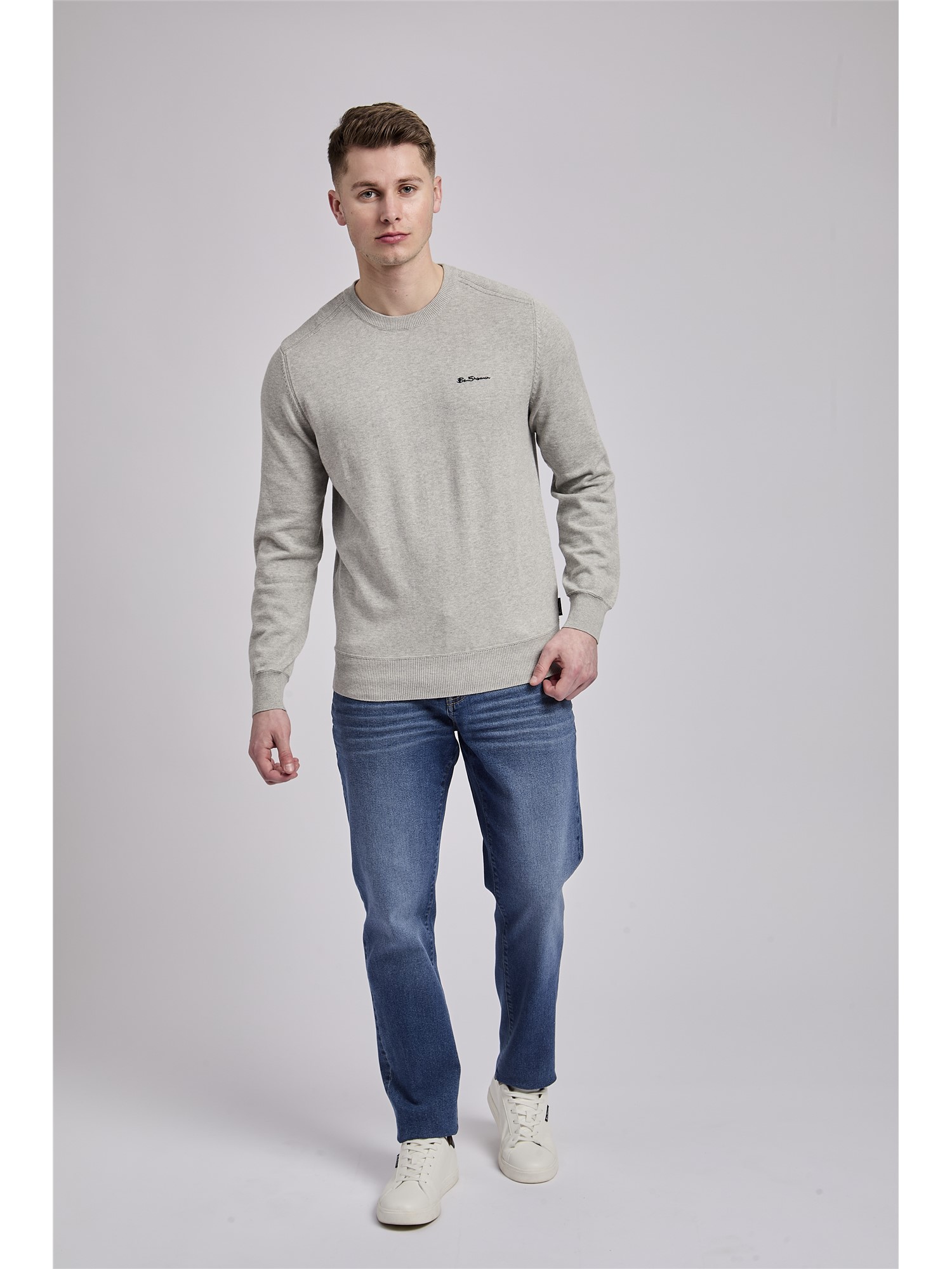 Crew Neck Jumper with Shoulder Stitch