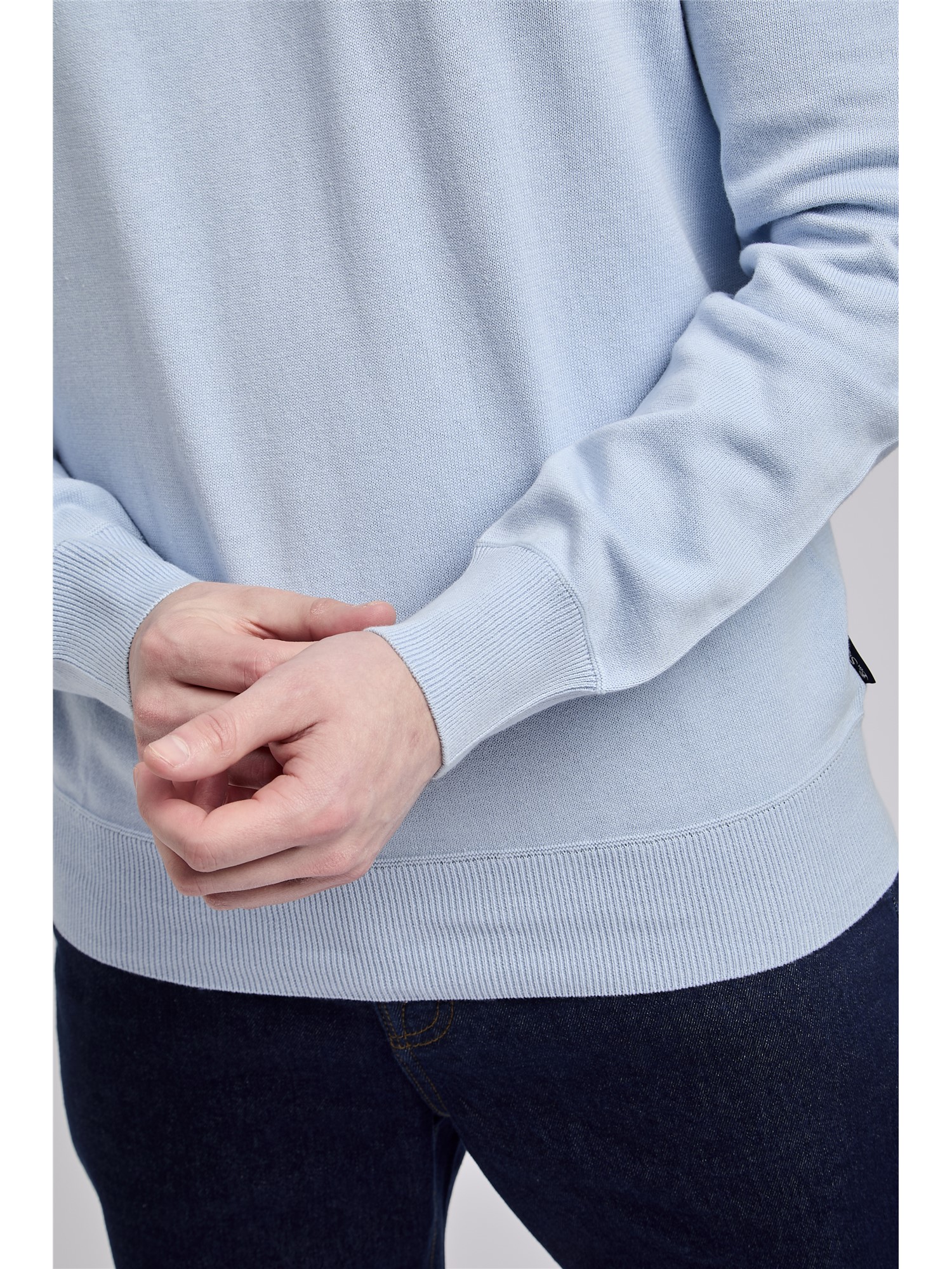 Crew Neck Jumper with Shoulder Stitch
