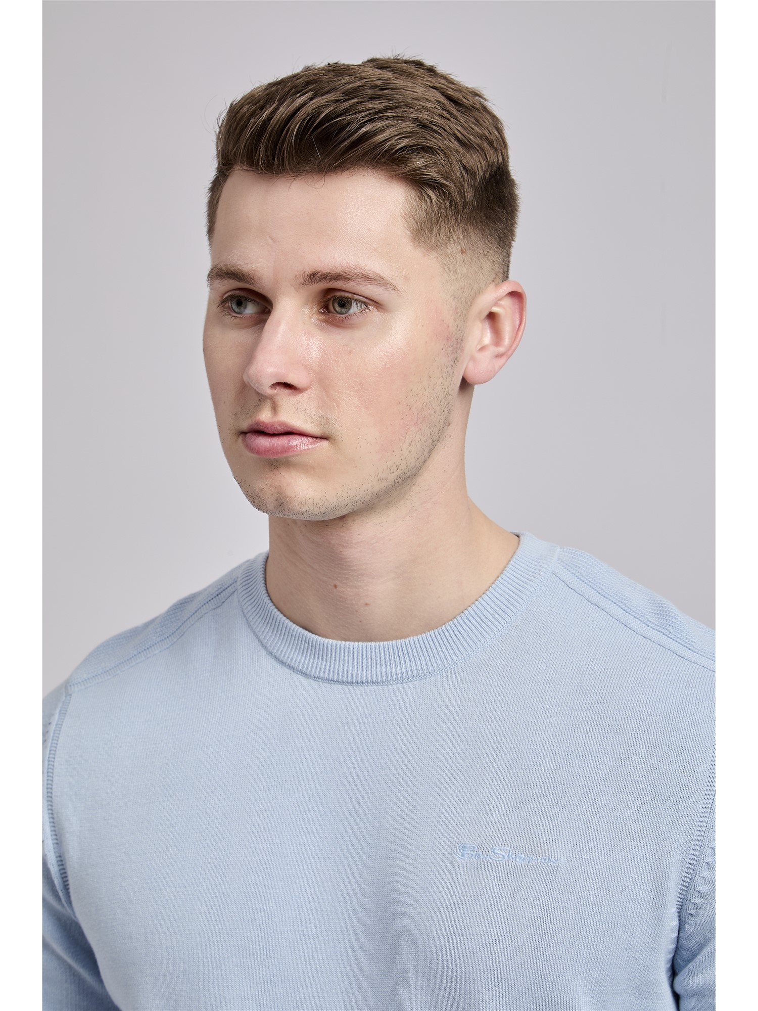 Crew Neck Jumper with Shoulder Stitch
