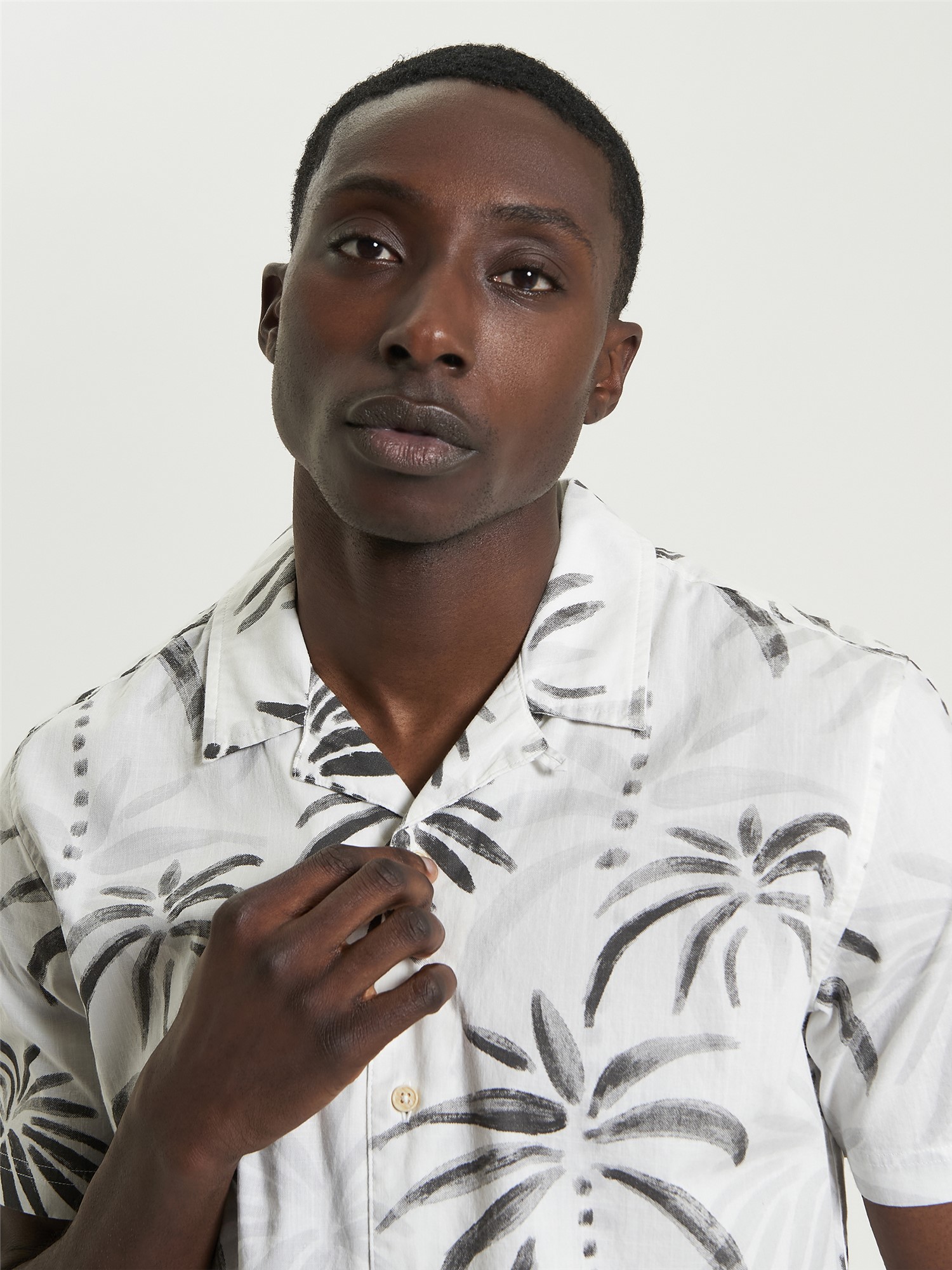 Short Sleeve Palm Print Shirt