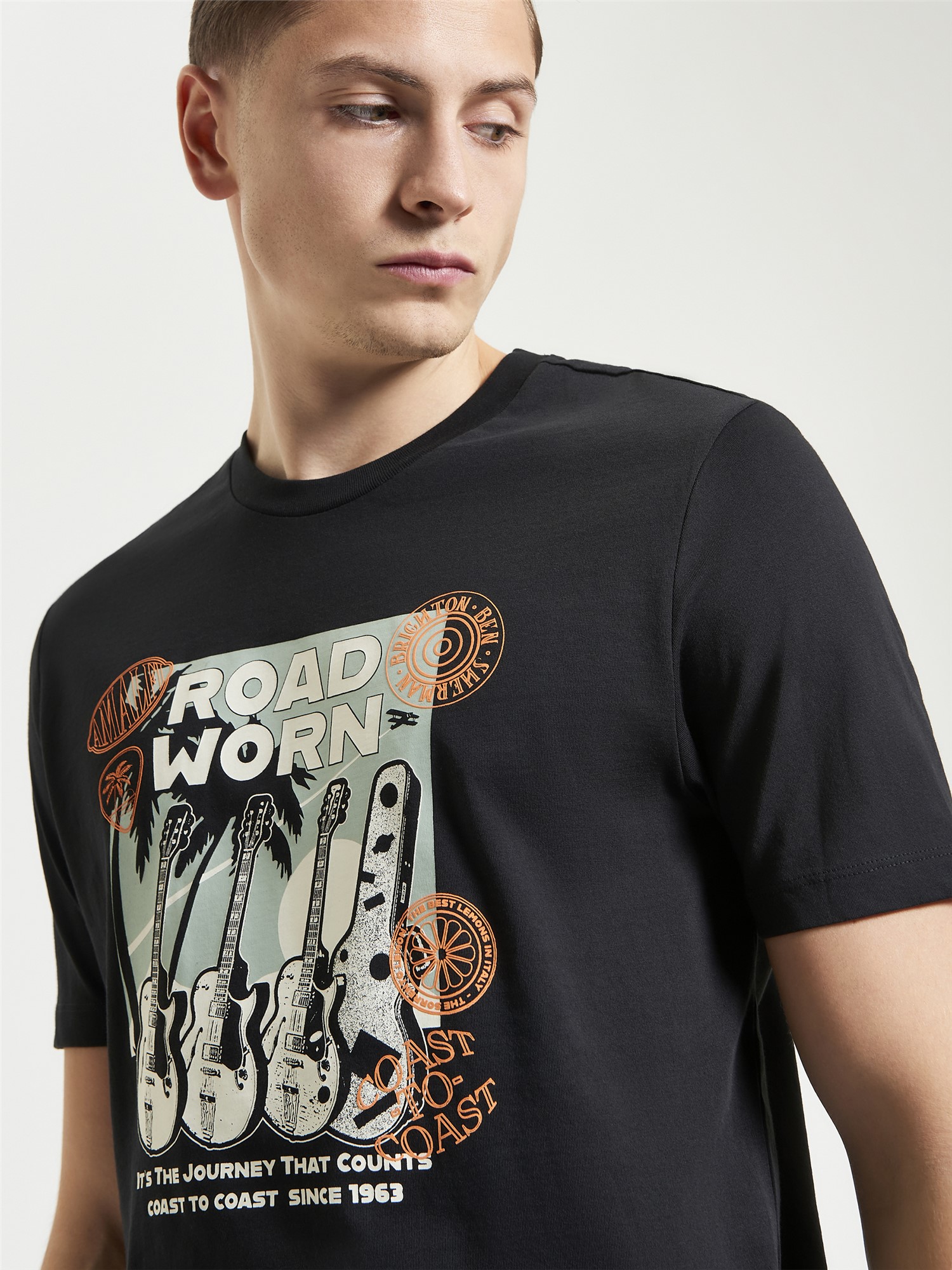 Travel Guitar Tee