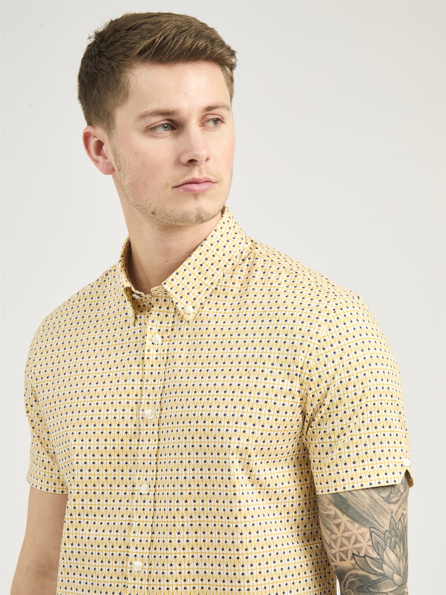 Short Sleeve Geo Spot Print Shirt