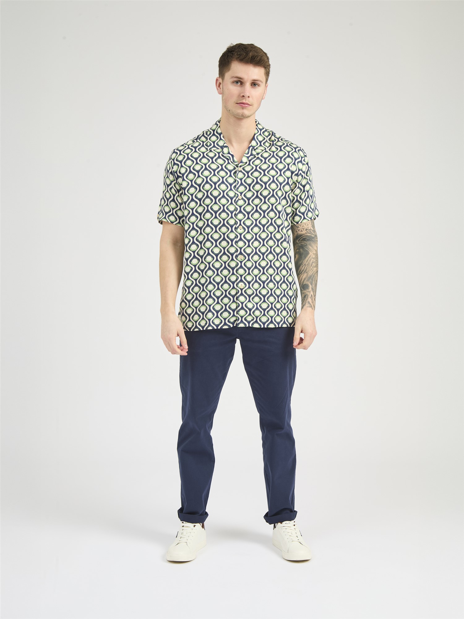 Short Sleeve Retro Geo Print Shirt