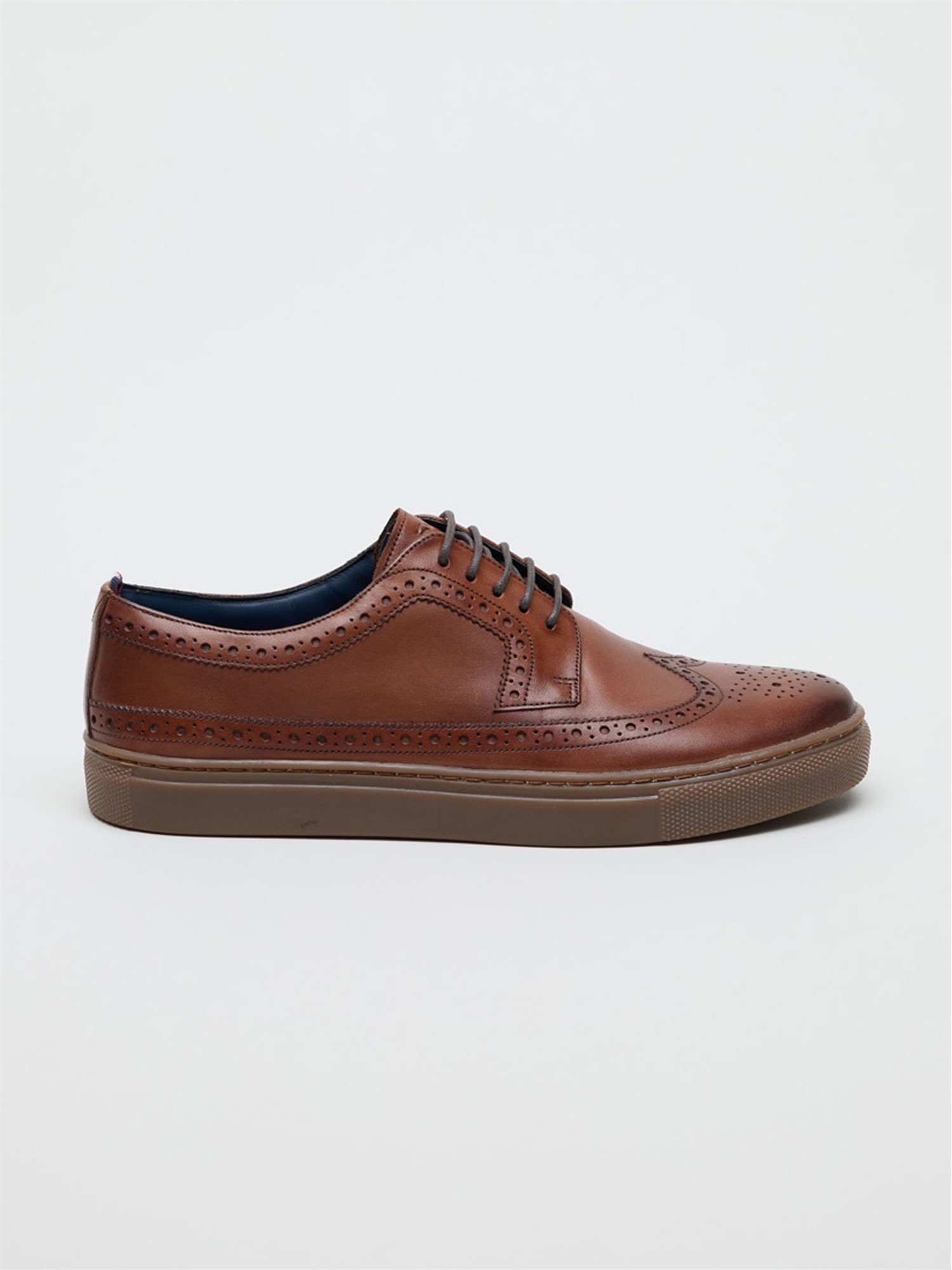 Preston Brogue Trainer